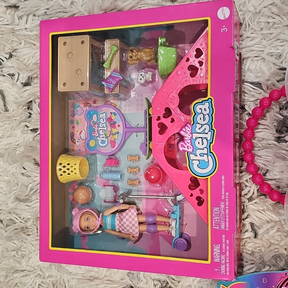 Barbie Bundle Of Dolls And Necklace Activity Set - Picture 2 of 5